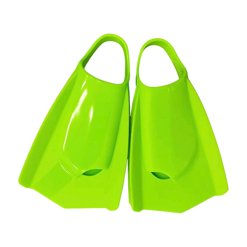 Swim Fin Short Blade - زعانف سباحة قصيرة من السيليكون ناعمة