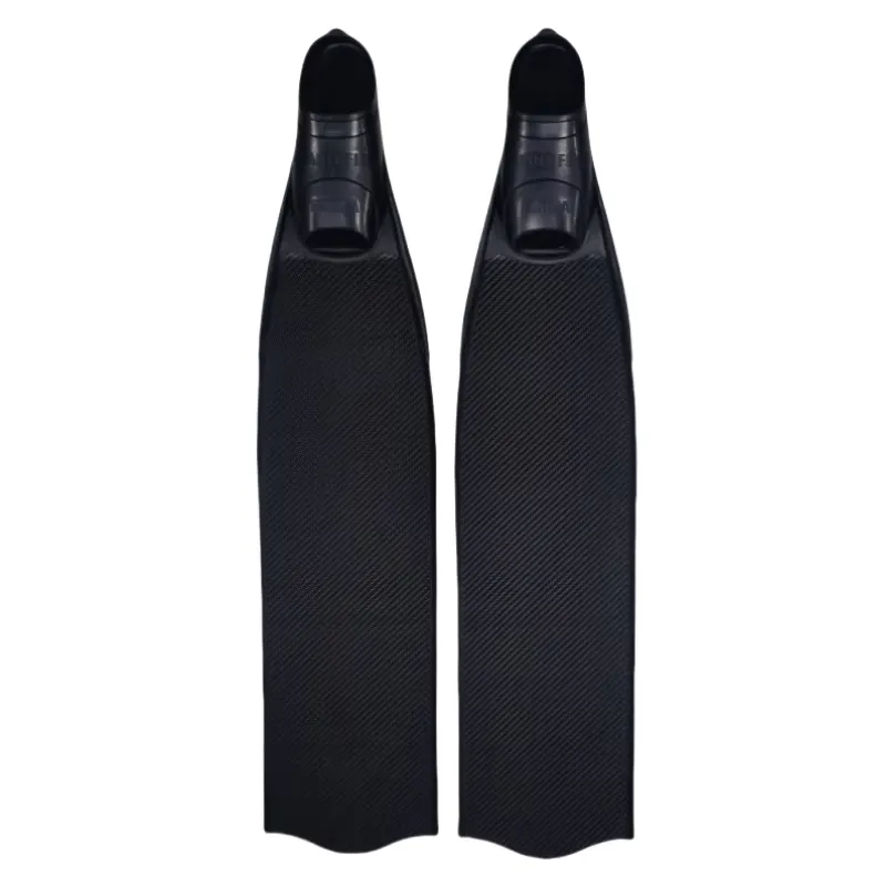 زعانف غوص من ألياف الكربون ذات - مراجعة Swim Fin Short Blade وسعره