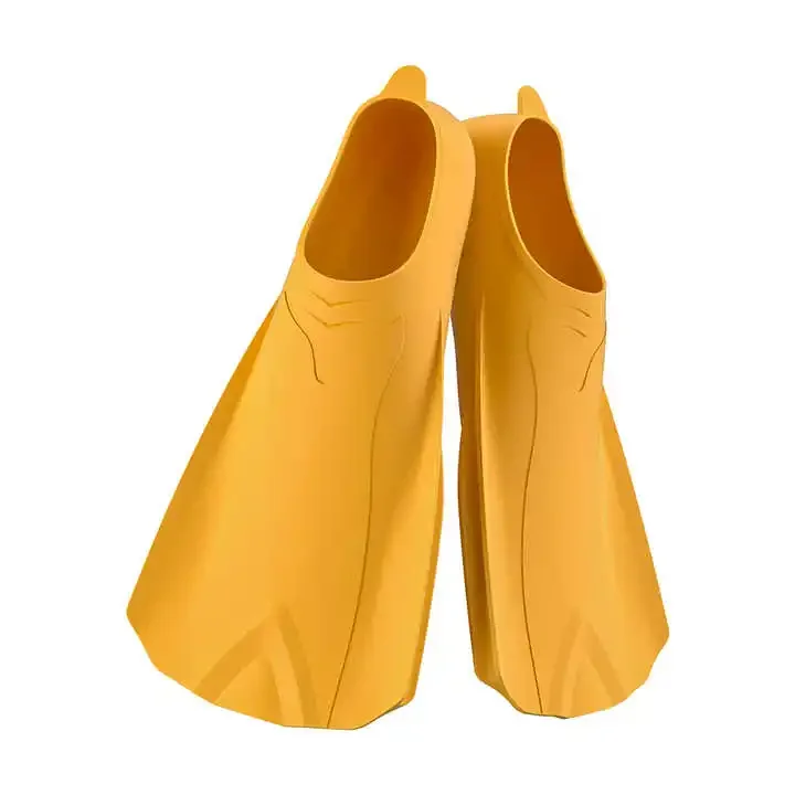 زعانف سباحة كاملة القدم للكبار - مراجعة Swim Fin Short Blade وسعره