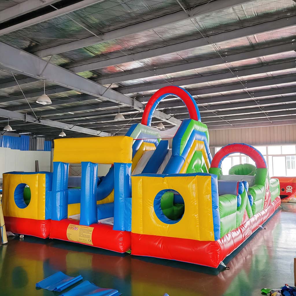 معدات ملعب تجارية قابلة للنفخ  - مراجعة Sports Equipment Rental وسعره